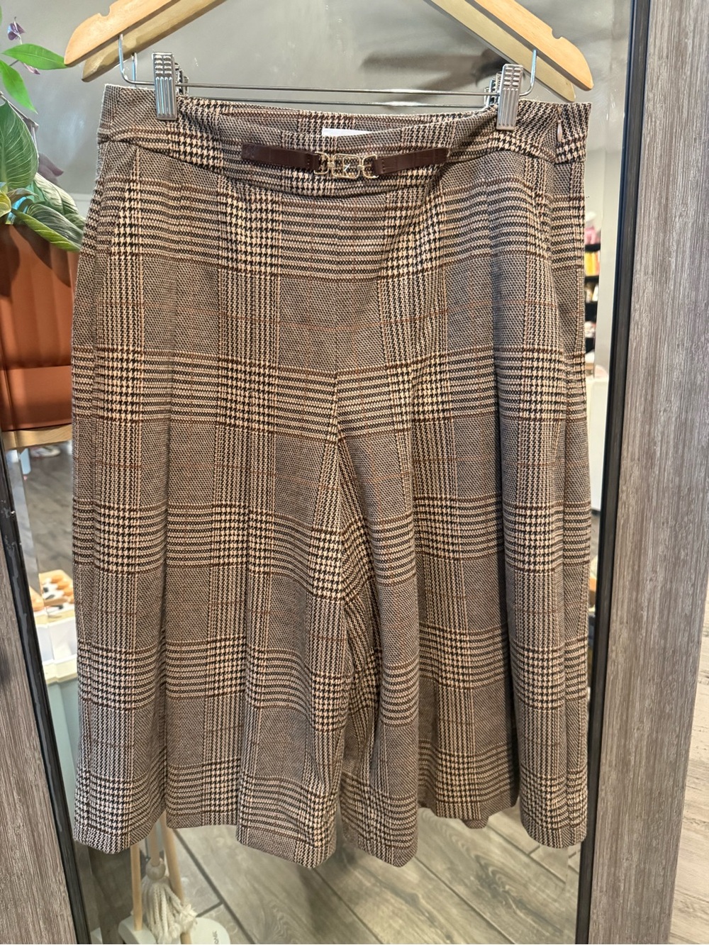 Calvin Klein Brown Plaid wide legged cropped slacks